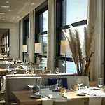 Stayy The River - Contactless Check-in 3*