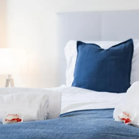 Stayy The River - Contactless Check-in 3* Цюрих