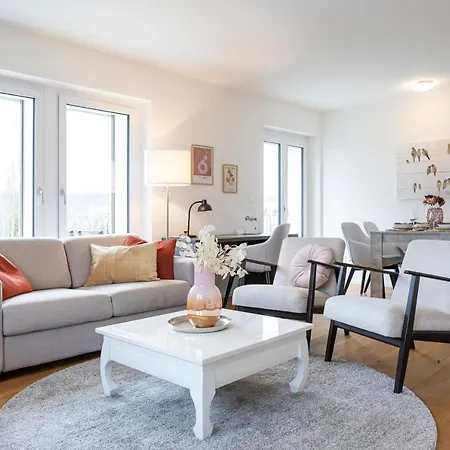 Stayy The River - Contactless Check-in Апарт-отель Цюрих