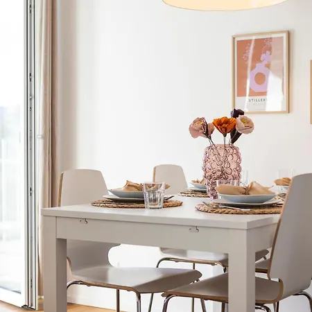 Apartmanhotel Stayy The River - Contactless Check-in Zürich
