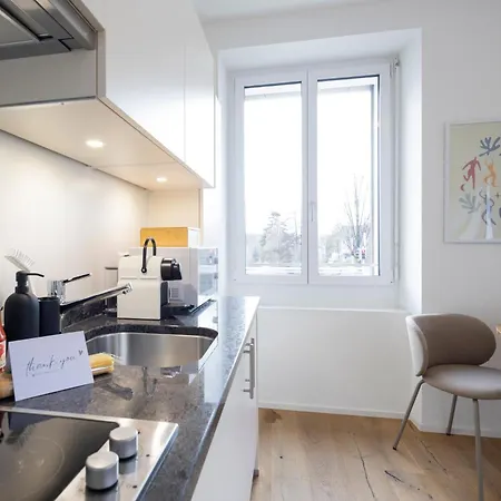 Stayy The River - Contactless Check-in Aparthotel Curych