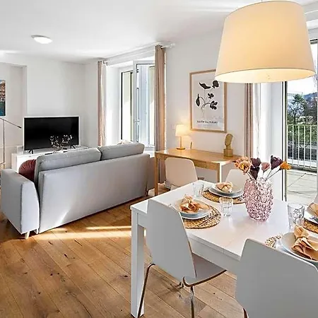 Stayy The River - Contactless Check-in 3*