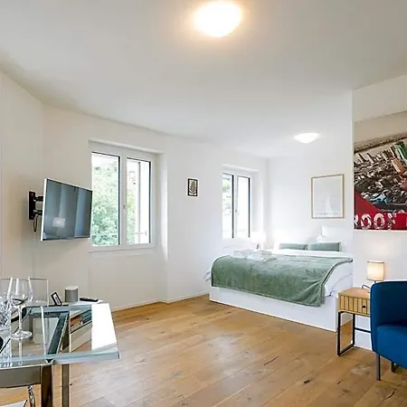 Stayy The River - Contactless Check-in Lägenhetshotell 3*