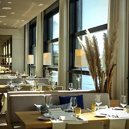 Lägenhetshotell Stayy The River - Contactless Check-in Zürich