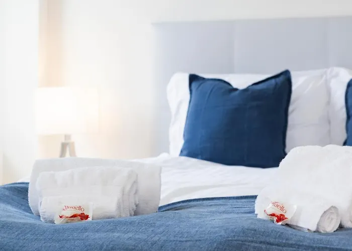 Stayy The River - Contactless Check-in 3* Zürih