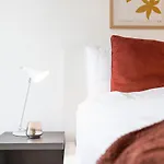 Apartahotel Stayy The River - Contactless Check-in Zúrich