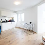 Stayy The River - Contactless Check-in 3*